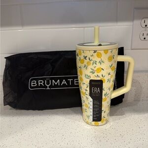 BrüMate Yellow Lemon Print Tumbler